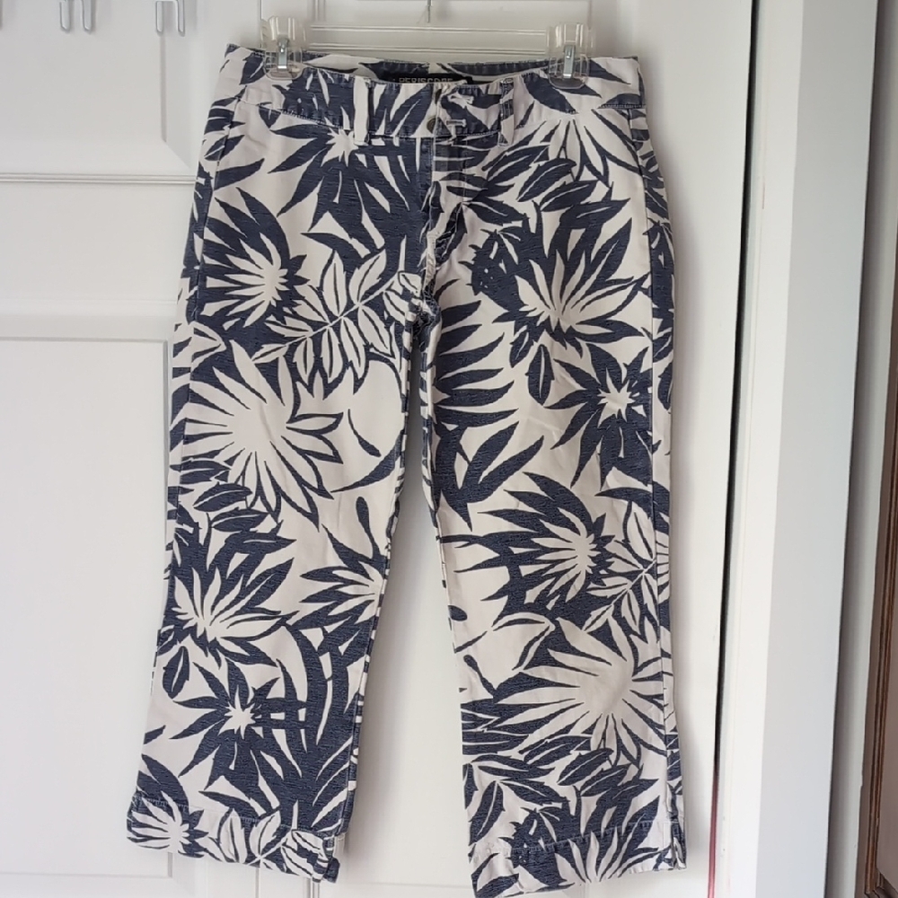 Floral Print Pants in Navy and White